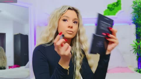 Arianna online show from 01/07/25, 01:14