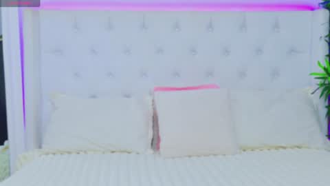 Arianna online show from 01/27/25, 01:09