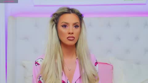 Arianna online show from 01/27/25, 07:13