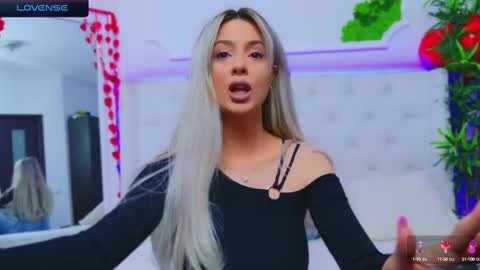 Arianna online show from 02/20/25, 01:40