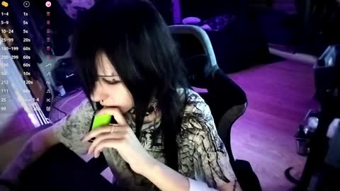 Lina online show from 04/11/26, 03:16