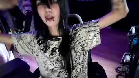 Lina online show from 04/15/26, 03:08