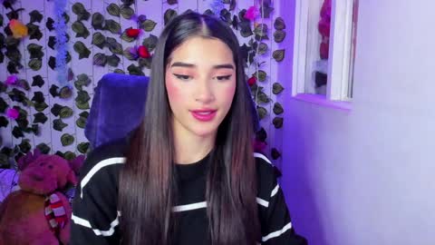 Snapshot of tabitapurple chatting on 12/03/24, 11:33 TABITA online show from 12/03/24, 11:33