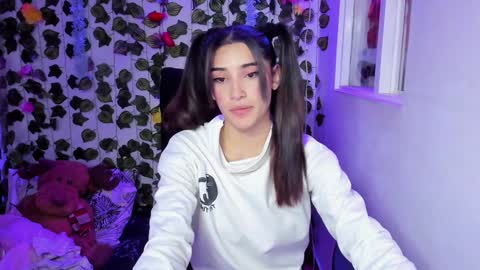 Snapshot of tabitapurple chatting on 12/07/24, 11:51 TABITA online show from 12/07/24, 11:51