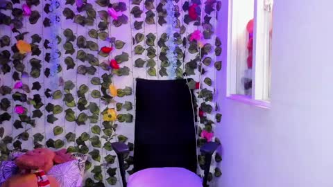 Snapshot of tabitapurple chatting on 12/13/24, 05:54 TABITA online show from 12/13/24, 05:54