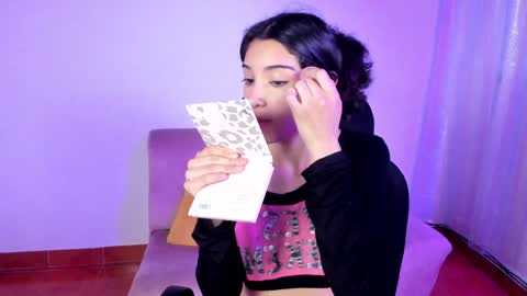 Snapshot of tabitapurple chatting on 01/12/25, 01:05 TABITA online show from 01/12/25, 01:05