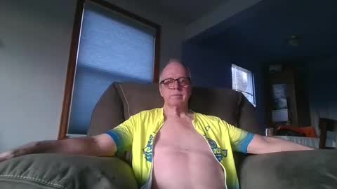 Snapshot of tacrunner66_ chatting on 02/27/25, 01:27 tacrunner66_ online show from 02/27/25, 01:27