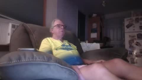 Snapshot of tacrunner66_ chatting on 09/22/25, 02:57 tacrunner66_ online show from 09/22/25, 02:57