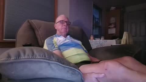 Snapshot of tacrunner66_ chatting on 10/03/25, 02:08 tacrunner66_ online show from 10/03/25, 02:08