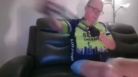 Snapshot of tacrunner66_ chatting on 10/19/25, 02:07 tacrunner66_ online show from 10/19/25, 02:07