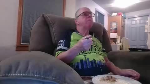 Snapshot of tacrunner66_ chatting on 11/06/25, 03:18 tacrunner66_ online show from 11/06/25, 03:18