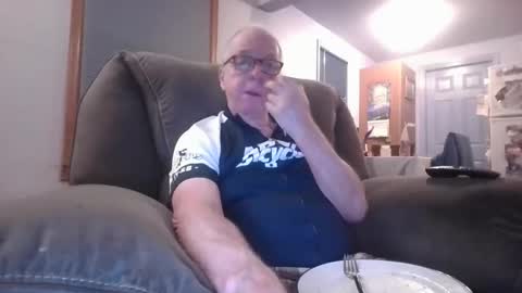 tacrunner66_ online show from 02/08/26, 03:43