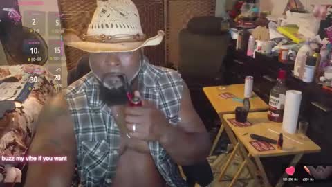 Snapshot of tadaha72 chatting on 10/04/25, 07:12 Tadaha72 online show from 10/04/25, 07:12