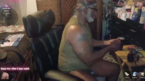 Snapshot of tadaha72 chatting on 11/11/25, 04:51 Tadaha72 online show from 11/11/25, 04:51