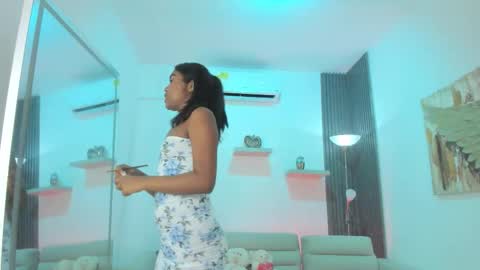 Snapshot of tahiela chatting on 02/03/26, 11:48 Tahiela online show from 02/03/26, 11:48