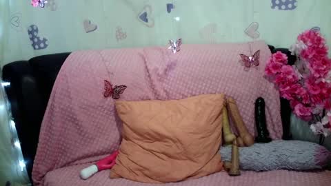   3 online show from 04/05/26, 07:38