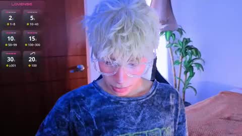 taichi online show from 11/05/25, 08:42