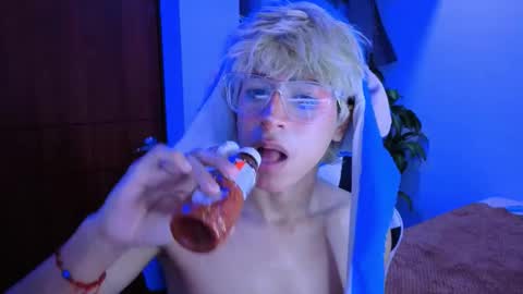 taichi online show from 11/13/25, 10:52