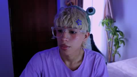 taichi online show from 12/02/25, 08:26