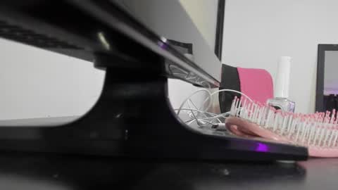 Liam and Juli online show from 01/05/25, 09:48