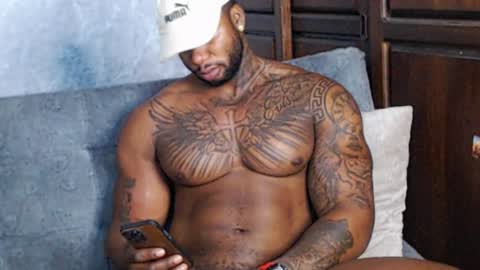 Tairon Tucke online show from 01/22/25, 04:34