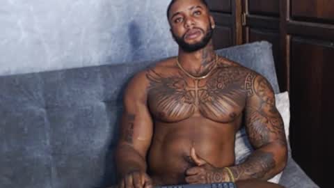 Tairon Tucke online show from 01/25/25, 12:17