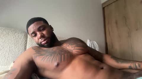 Snapshot of tairontucke chatting on 06/04/26, 01:28 Tairon Tucke online show from 06/04/26, 01:28