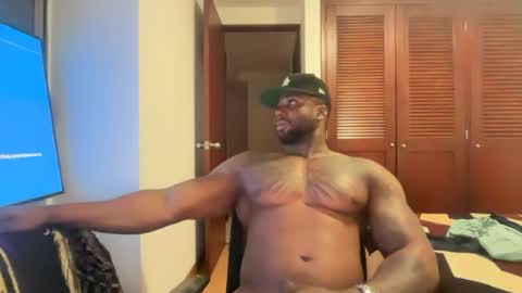 Snapshot of tairontucke chatting on 07/18/26, 04:16 Tairon Tucke online show from 07/18/26, 04:16