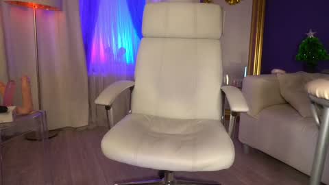 Margo online show from 12/26/24, 04:47