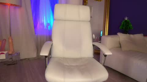 Margo online show from 12/27/24, 10:48