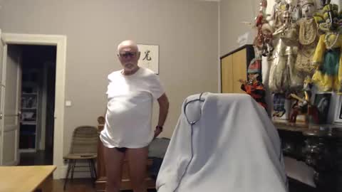 Snapshot of taisabaki54 chatting on 11/07/25, 10:32 taisabaki54 online show from 11/07/25, 10:32