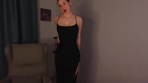 Lizzy online show from 11/24/25, 04:29