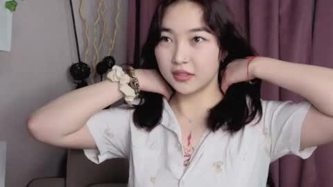 Soo Ying online show from 11/29/25, 09:29