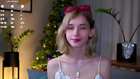 Mia online show from 01/18/25, 12:24