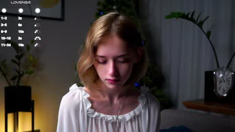 Mia online show from 01/20/25, 02:11