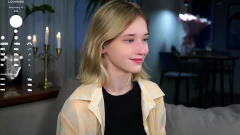 Mia online show from 02/08/25, 01:43