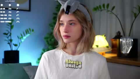 Mia online show from 02/20/25, 11:10