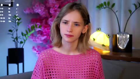 Mia online show from 02/28/25, 01:47