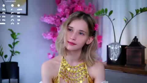 Mia online show from 03/01/25, 04:37