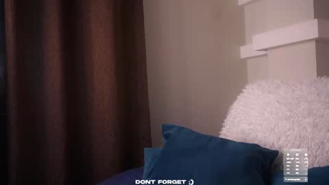 Mia online show from 10/03/25, 07:16