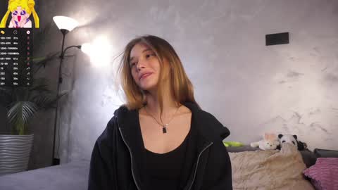 Mia online show from 03/30/26, 02:01