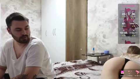taiti_fox_cub online show from 10/30/25, 04:52
