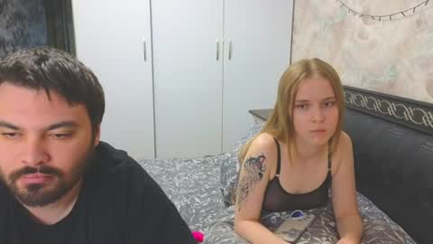 taiti_fox_cub online show from 06/23/26, 04:27