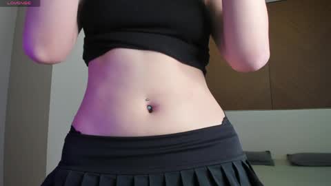 Snapshot of takanasin chatting on 03/26/26, 10:10 Mia online show from 03/26/26, 10:10