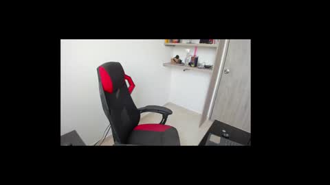 Snapshot of takaragr chatting on 01/13/25, 05:12 kalagr online show from 01/13/25, 05:12