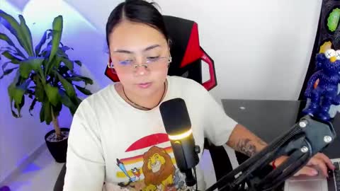 Snapshot of takaragr chatting on 10/20/25, 07:25 kalagr online show from 10/20/25, 07:25