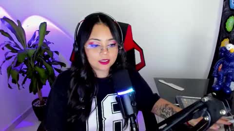 Snapshot of takaragr chatting on 10/21/25, 04:41 kalagr online show from 10/21/25, 04:41