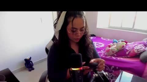 Snapshot of takaragr chatting on 11/18/25, 07:29 kalagr online show from 11/18/25, 07:29