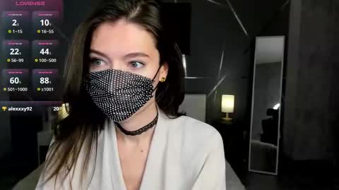 Sasha online show from 12/04/25, 01:48