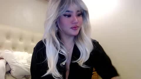 Snapshot of takemeinheaven1 chatting on 02/20/25, 02:57 Lena online show from 02/20/25, 02:57